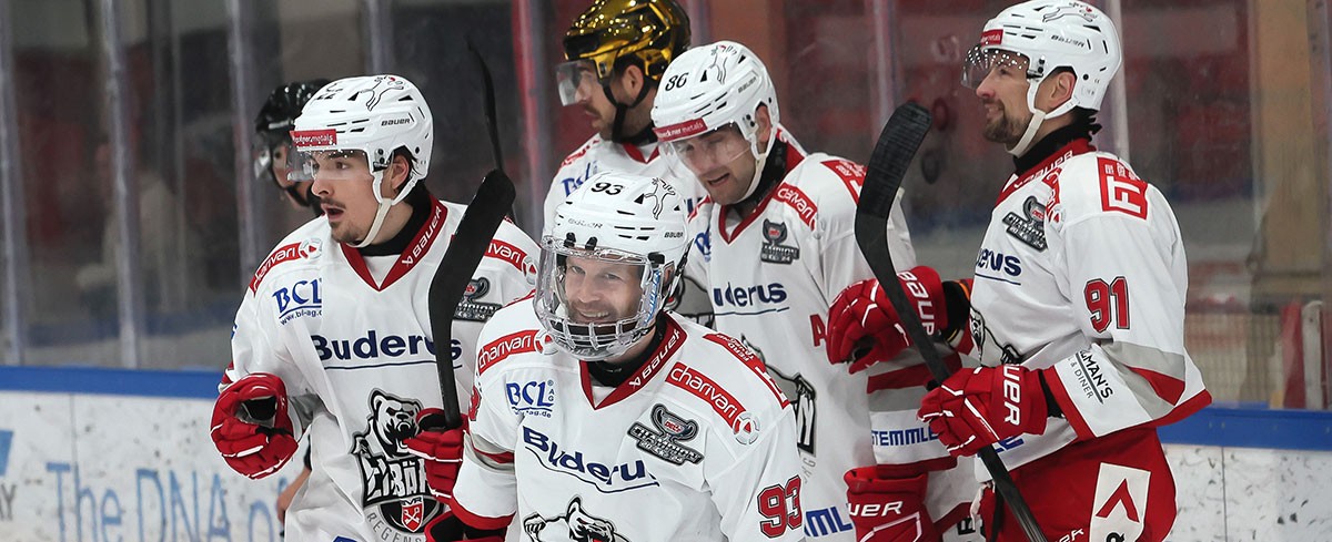 David Morley bleibt in Regensburg