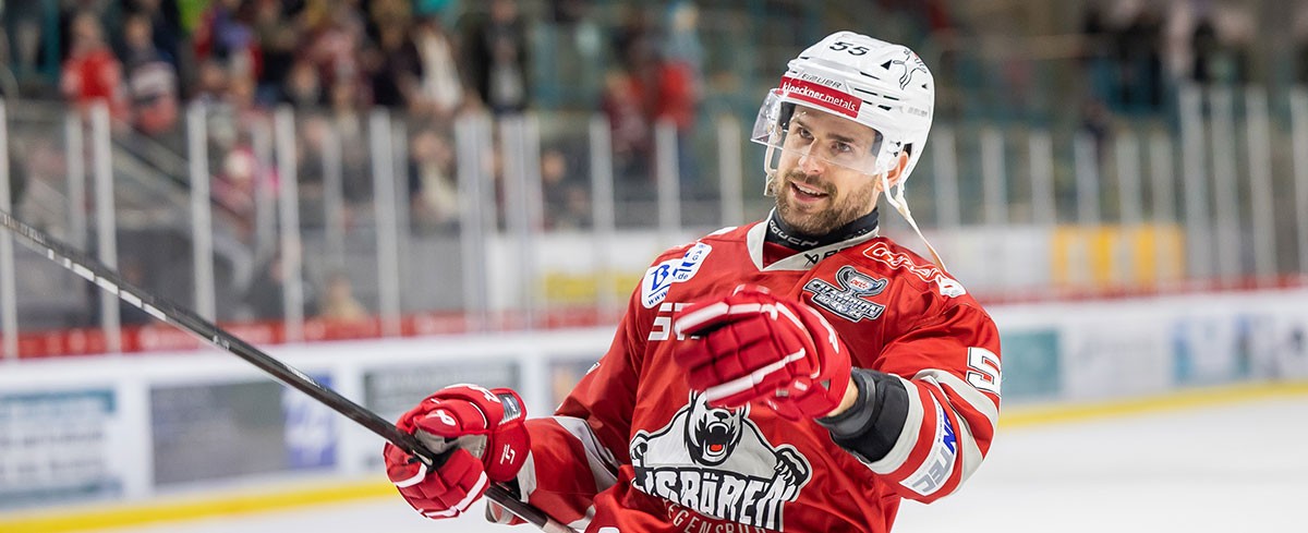 Jakob Weber spielt weiterhin in Regensburg