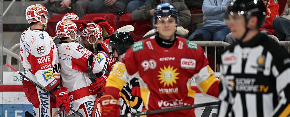 Eispiraten besiegen Auswärtsfluch - Pinguine gewinnen Krimi