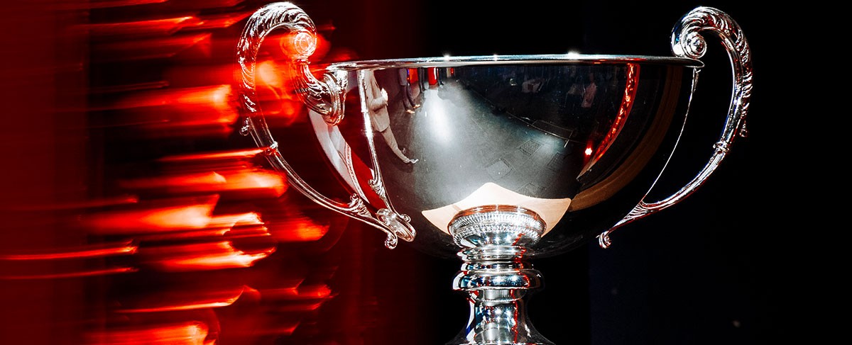 Premiere im Playoff-Finale: DEL2 präsentiert Meister-Pokal in den Fanbereichen