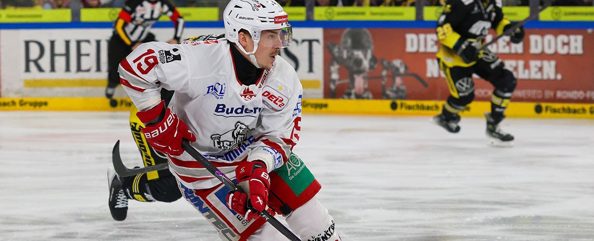 Treue zur Domstadt: Constantin Ontl stürmt weiter für die Eisbären
