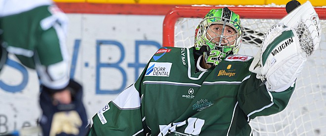 Goalie Martinovic bleibt beim Meister