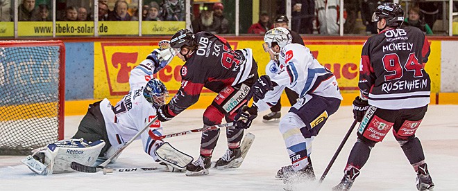 Favoriten Rosenheim und Dresden die Sieger in Runde 1