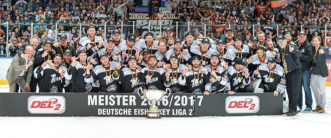 Sensationell: Löwen Frankfurt krönen ihre Jubiläums-Saison mit dem DEL2-Meistertitel