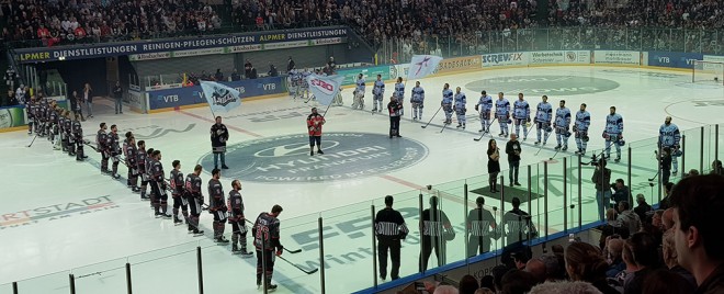 Frankfurt wehrt ersten Matchpuck ab