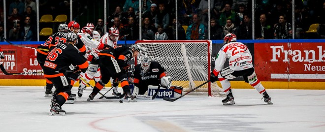 Bad Nauheim beendet mit Derbysieg die Heimserie der Frankfurter