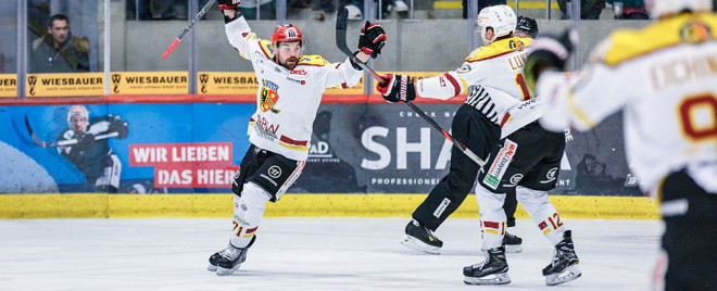 Blomqvist-Hattrick bringt Sieg für Kaufbeuren