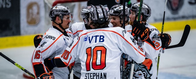 Frankfurt wehrt ersten Matchpuck ab