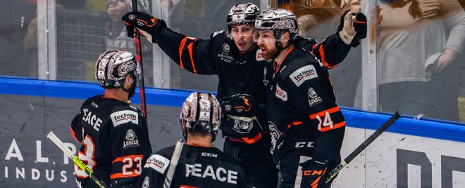 Frankfurt sichert sich Matchpucks 