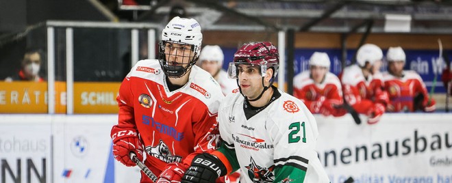 Lukas Wagner bleibt in Regensburg