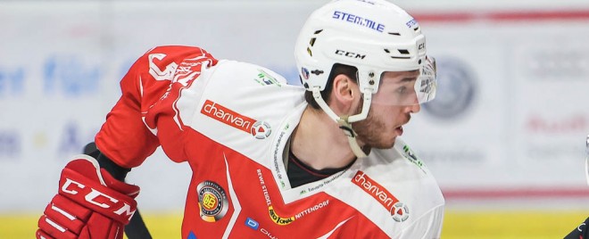 Nächster gebürtiger Regensburger bleibt: Christoph Schmidt verlängert bei den Eisbären