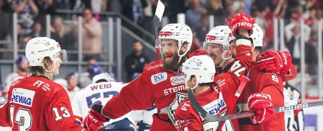 Regensburg gleicht Finalserie aus 