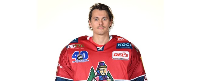Patrik Cerveny hält den Wölfen die Treue