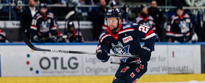 Yannik Valenti bleibt den Huskies treu