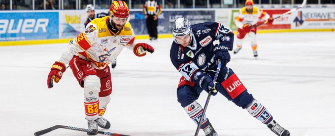Constantin Vogt bleibt in Weiden