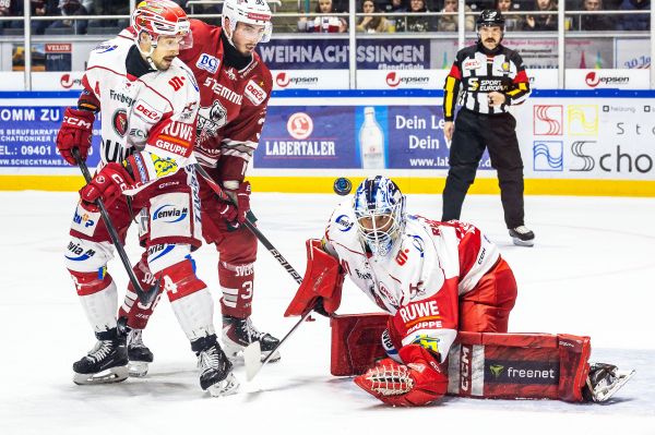 Melanie Feldmeier - Eisbären Regensburg